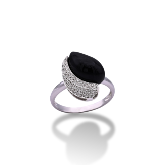 Winsome Diamond Ring