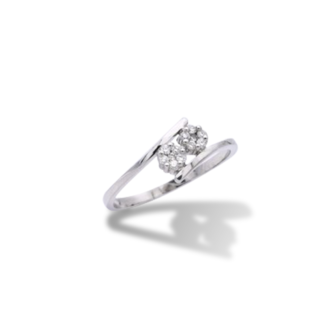 Shimmering Diamond Ring