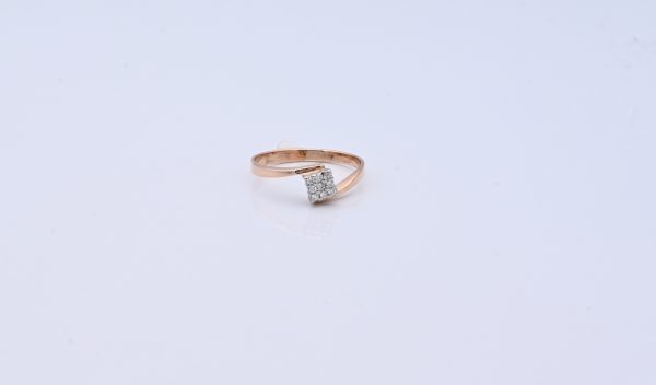 Elegent Diamond Ring 1